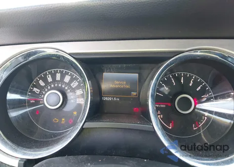 2014 Ford Mustang V6 Premium z USA, uszkodzony, nr VIN 1ZVBP8EM7E5289691